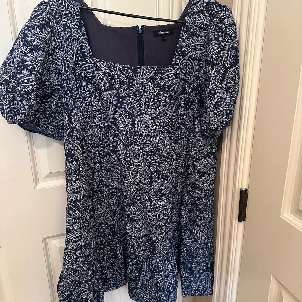 Madewell Poplin Puff-Sleeve Tiered Babydoll Dress in Paisley Garden